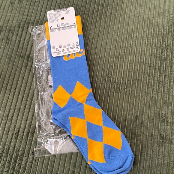 NWT UCLA Themed‎ Diamond Socks - Picture 3 of 3